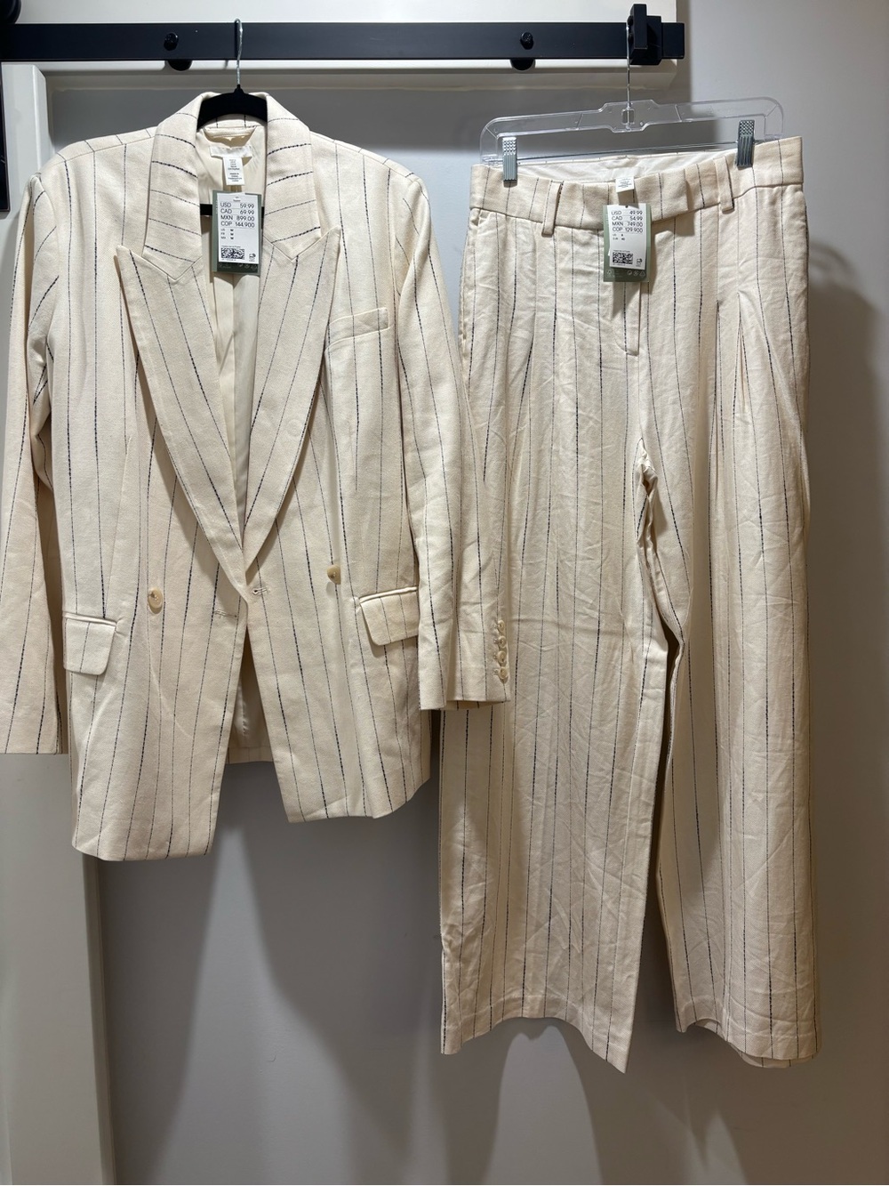 Zara Cream Pinstripe Double-Breasted Blazer with Matching Trousers